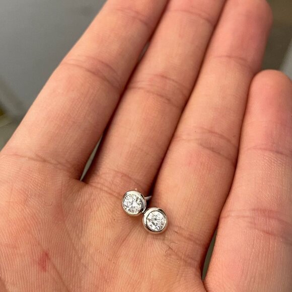 6,400 Tiffany & Co Platinum Diamond Stud Elsa Peretti Yard Bezel 0.56ct F VS1 - Picture 8 of 9